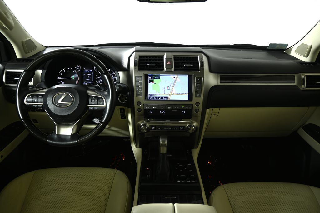 Thumbnail: 2020 Lexus GX - 17