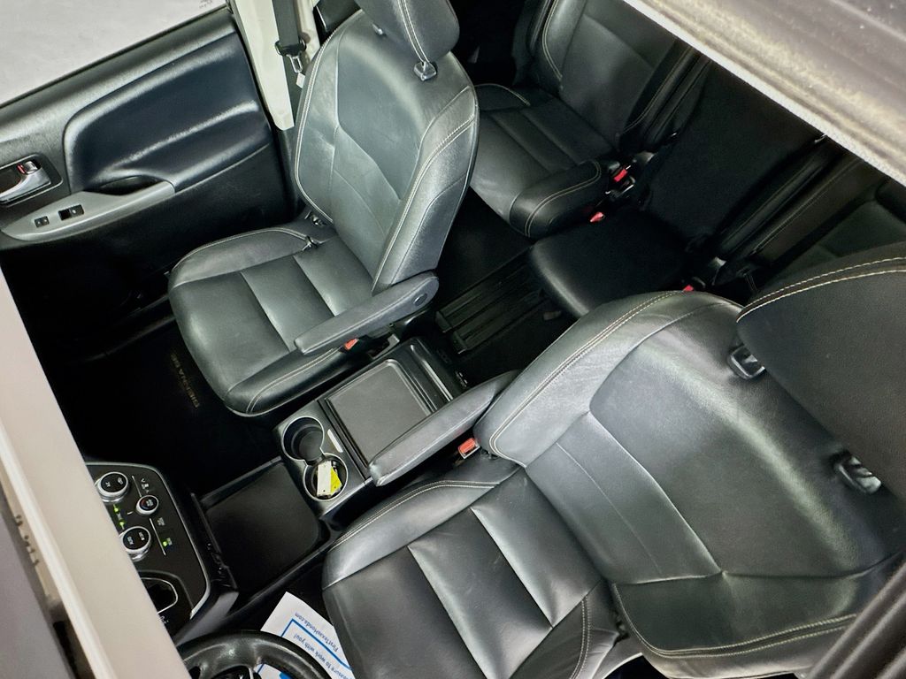 Used Car 2020 Toyota Sienna  For Sale Under $30,000 In Austin, Texas