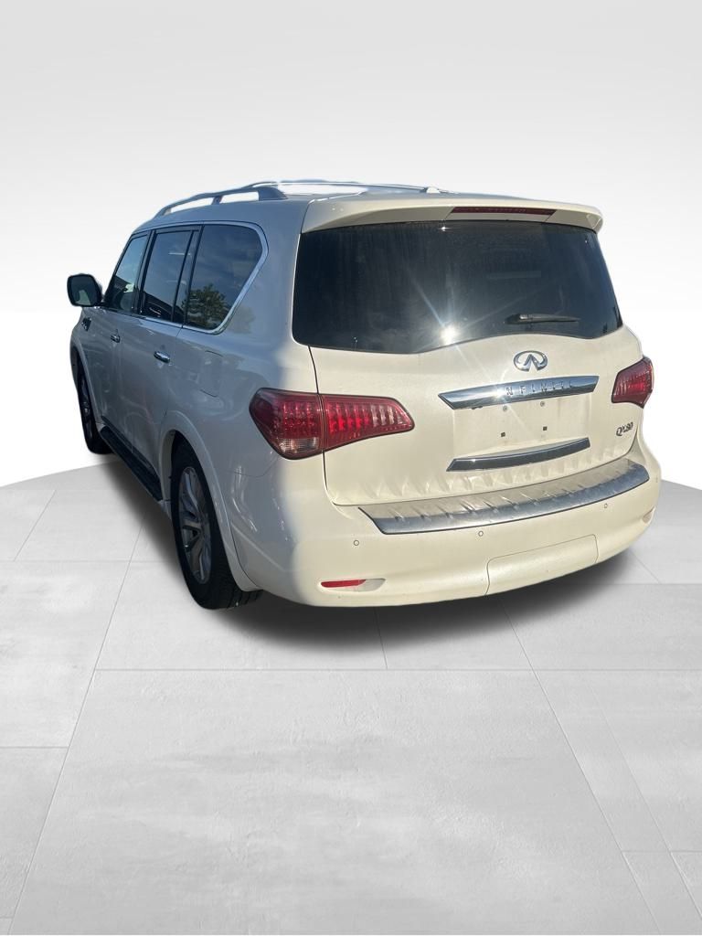 2016 Infiniti QX80 Base photo 4