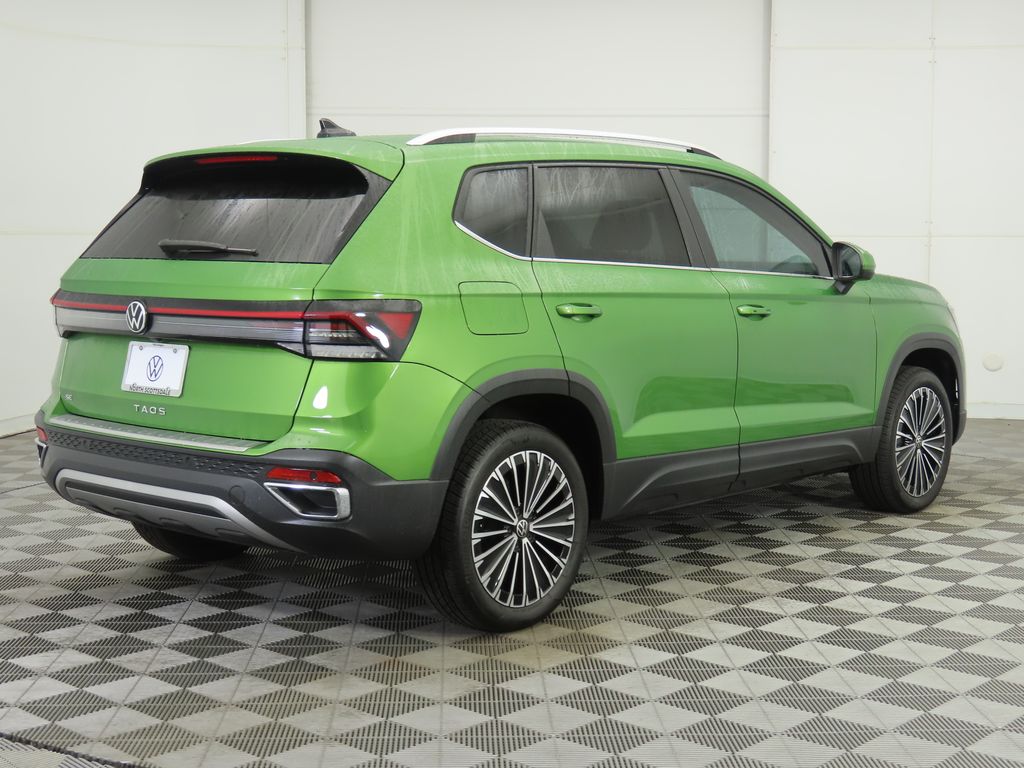 Thumbnail: 2025 Volkswagen Taos - 5