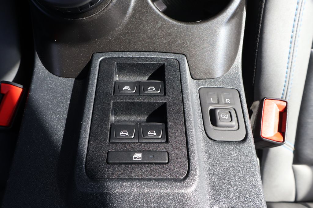 Thumbnail: 2022 Ford Bronco - 25