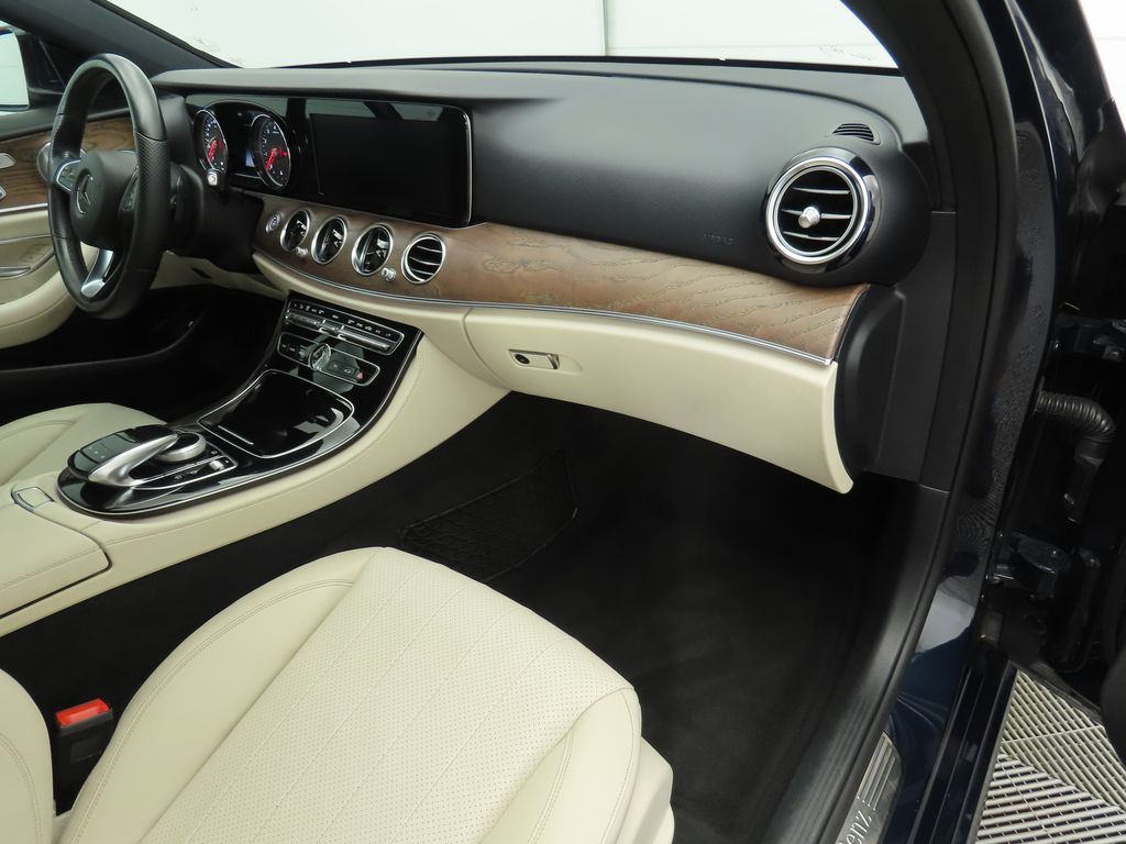 2017 Mercedes-Benz E-Class E 300 20