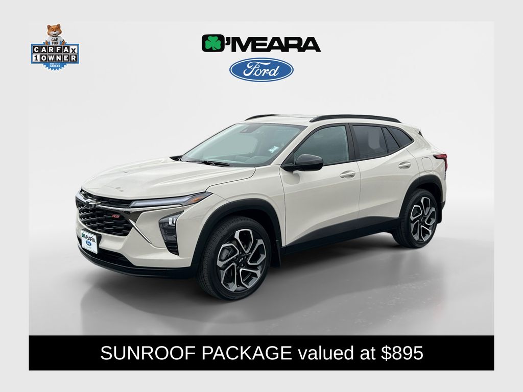 White Sands 2026 Chevrolet Trax RS with 2RS FWD SUV / Crossover Front-Wheel Drive 6-Speed Automatic