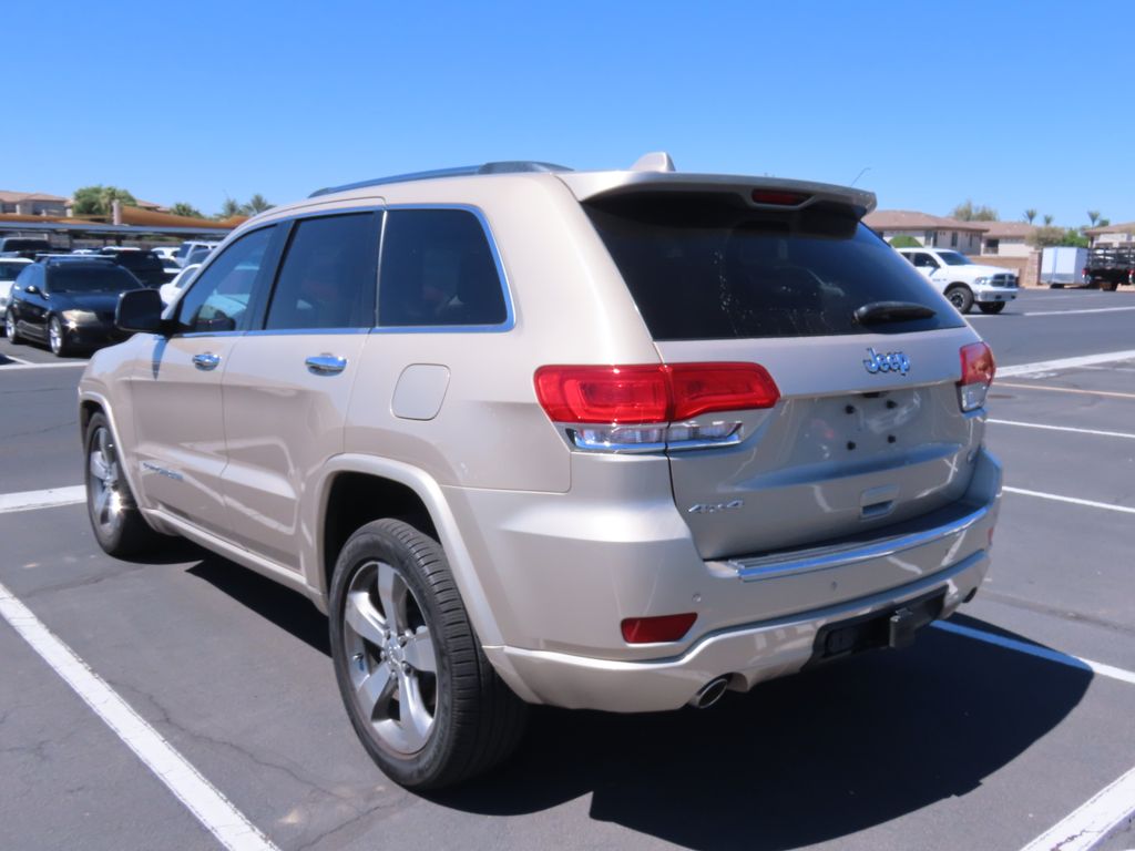 Thumbnail: 2015 Jeep Grand Cherokee - 4