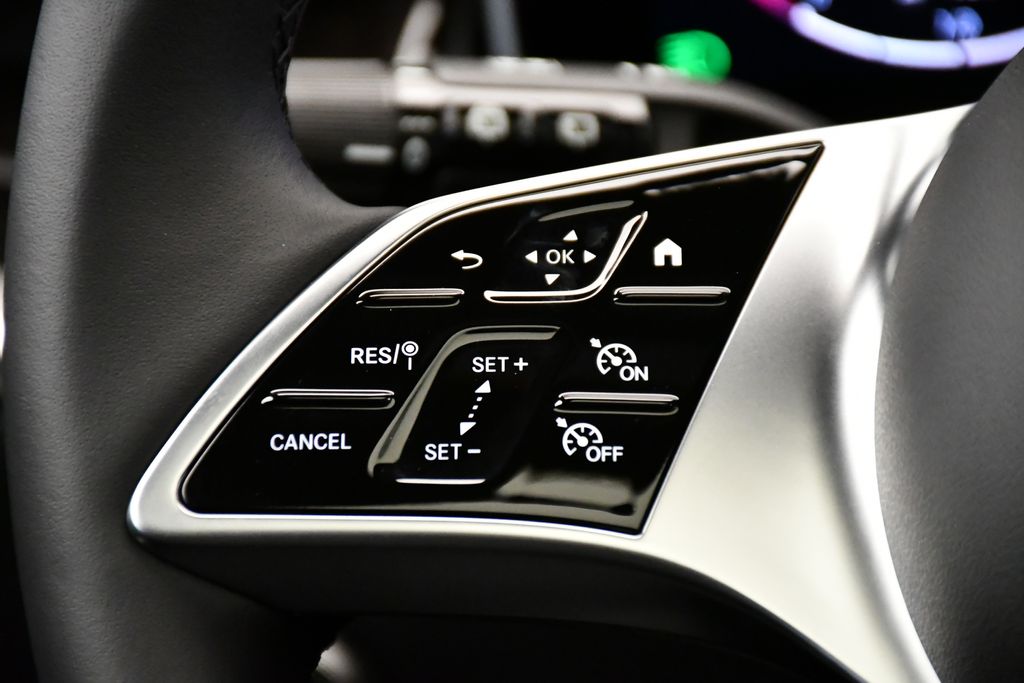 Thumbnail: 2026 Mercedes-Benz GLC - 22