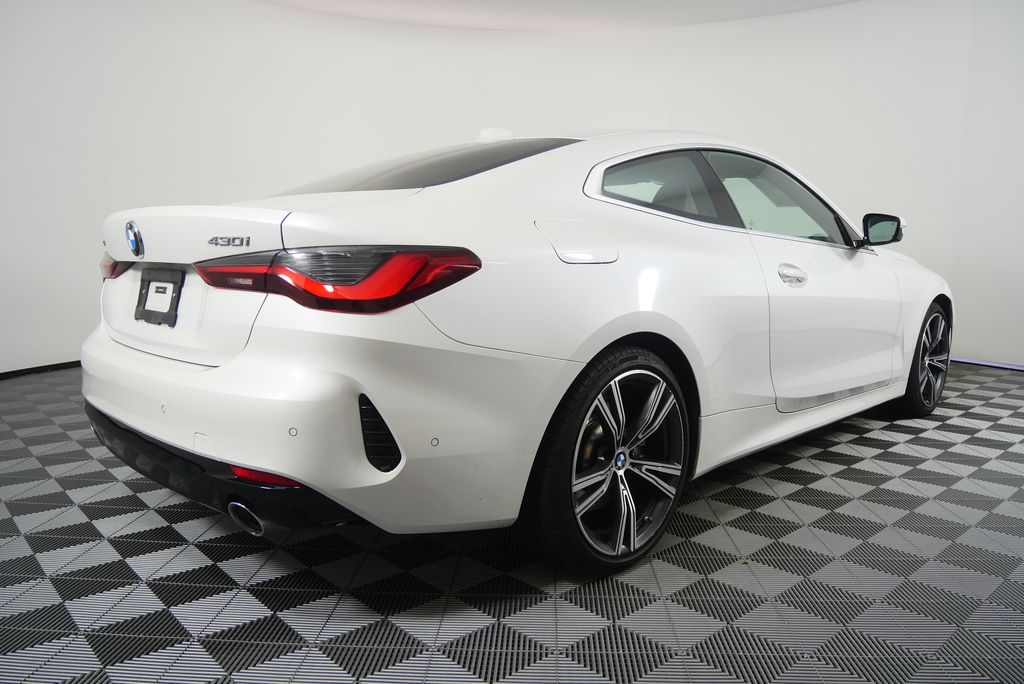 Thumbnail: 2024 BMW 4 Series - 2