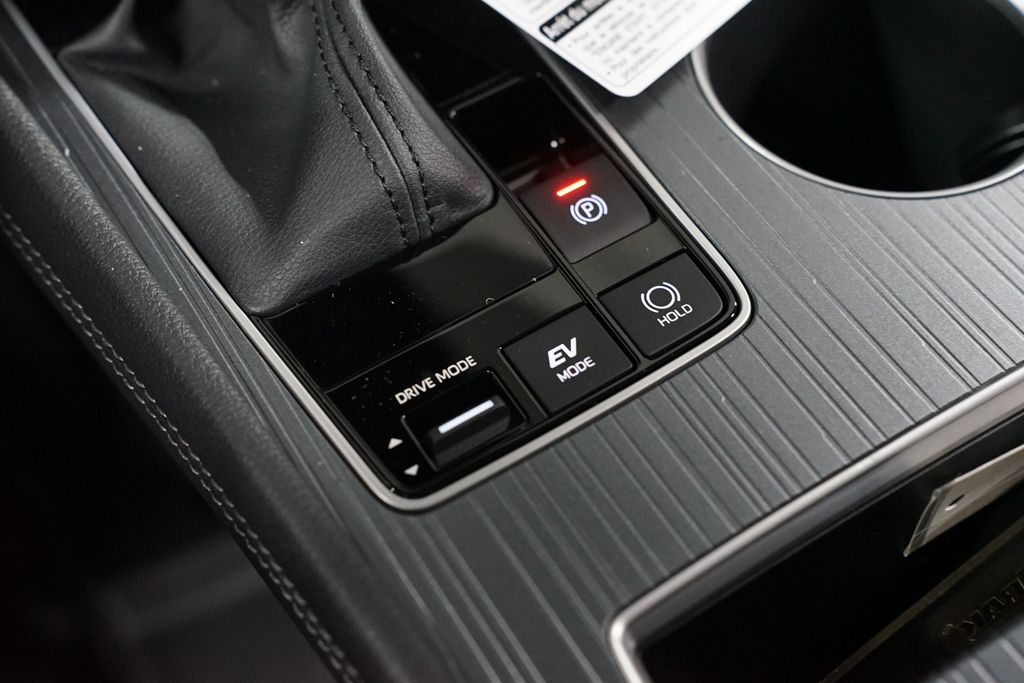 Thumbnail: 2026 Toyota Sienna - 22