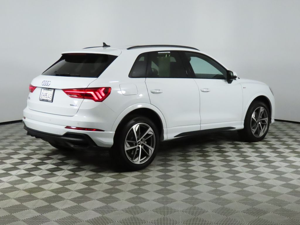 Thumbnail: 2025 Audi Q3 - 5