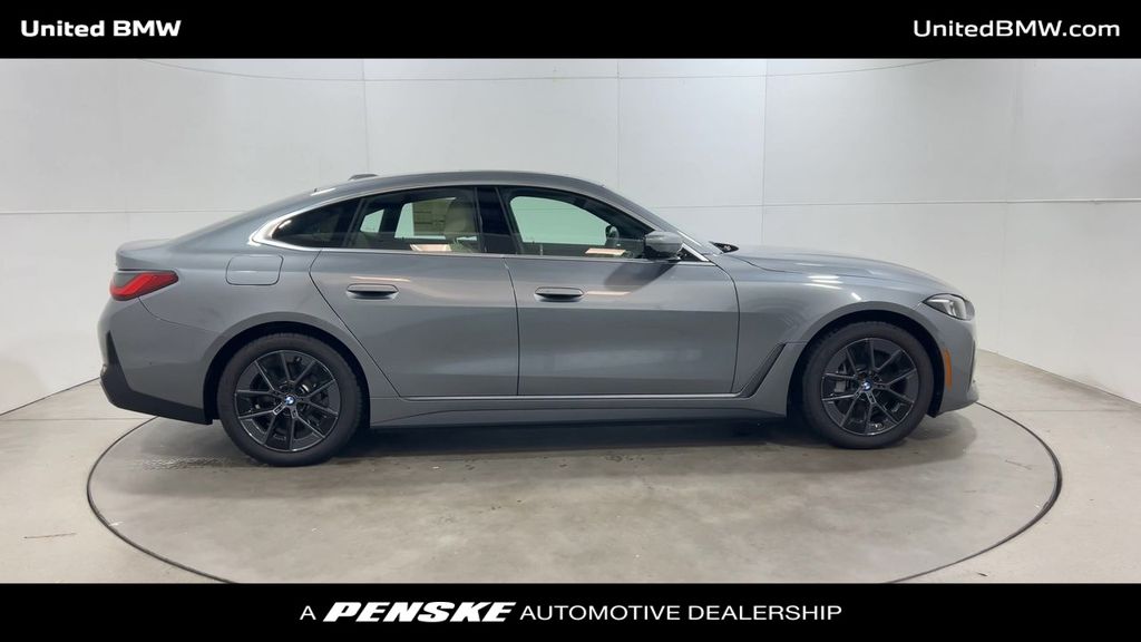 2025 BMW i4 eDrive40 9