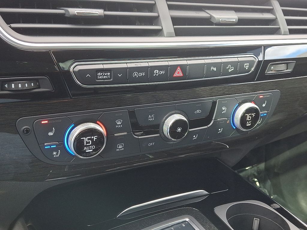 Thumbnail: 2017 Audi Q7 - 16