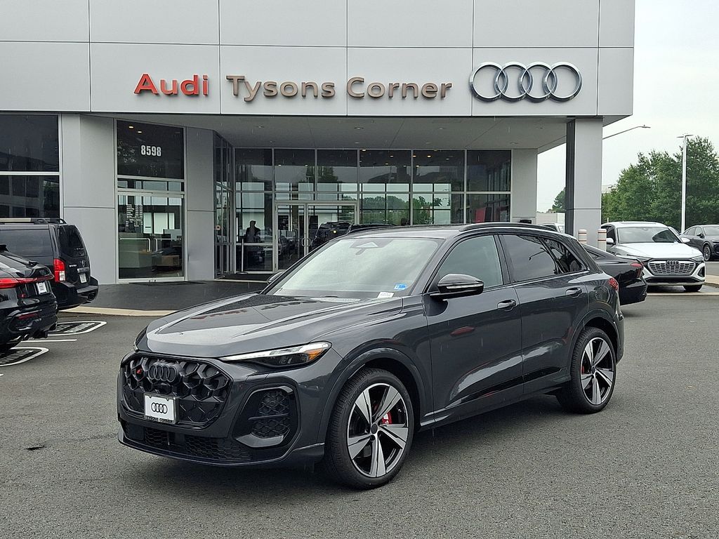 Thumbnail: 2026 Audi SQ5 - 1