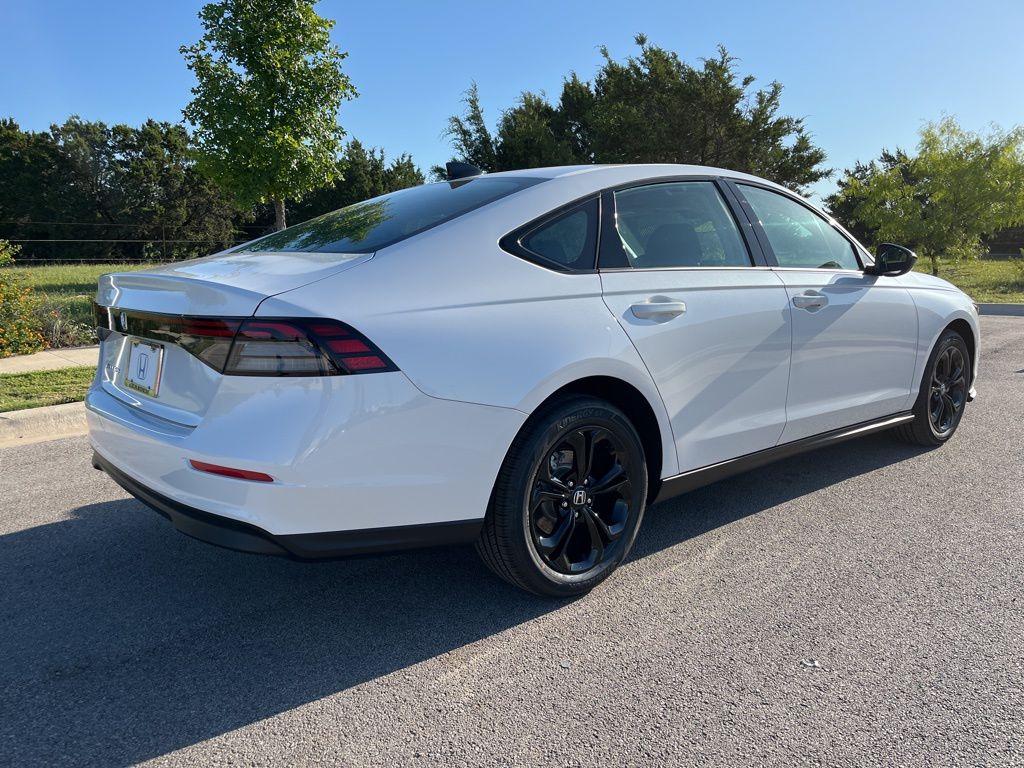 2025 Honda Accord SE 3