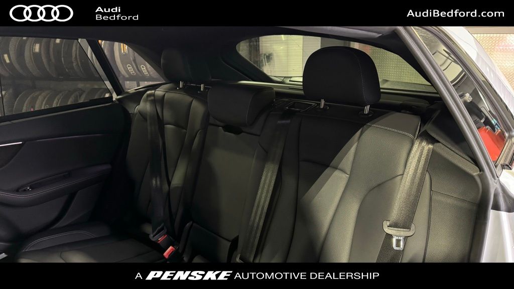 Thumbnail: 2026 Audi Q8 - 19