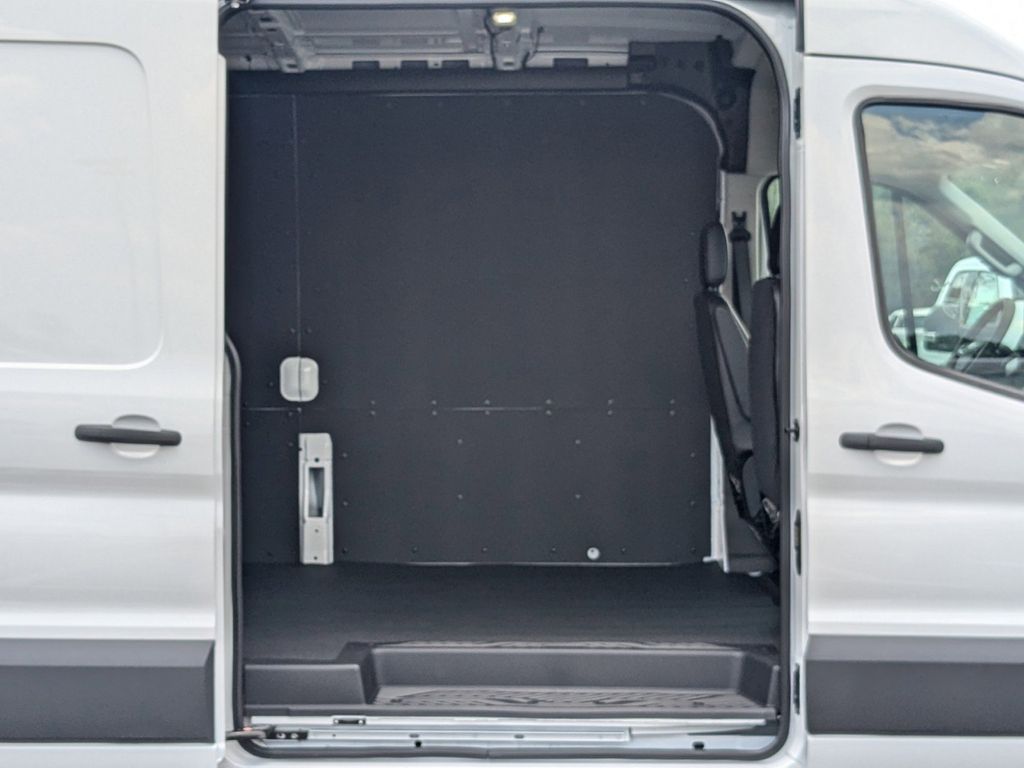 2025 Ford Transit 250