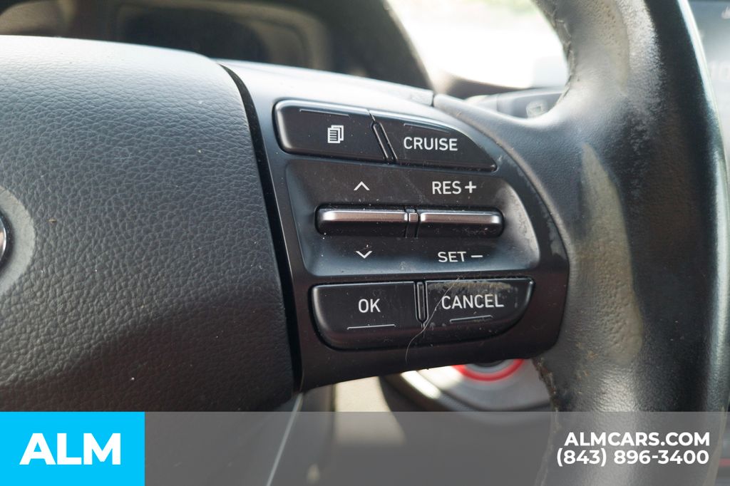 Used 2019 White Hyundai 2.0 Premium image 27