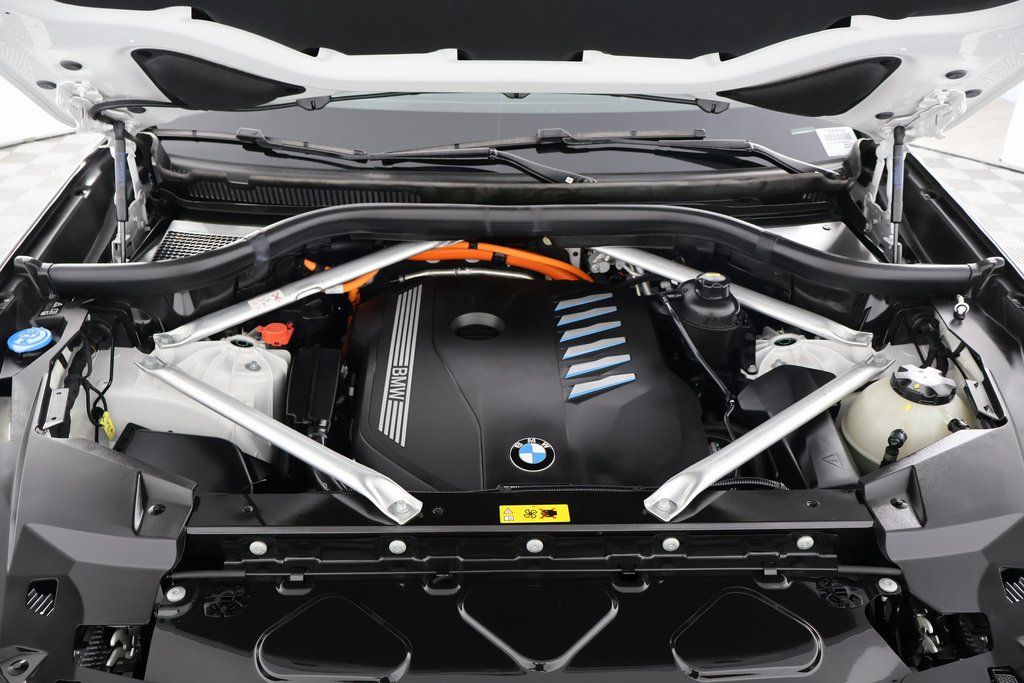 Thumbnail: 2023 BMW X5 - 15