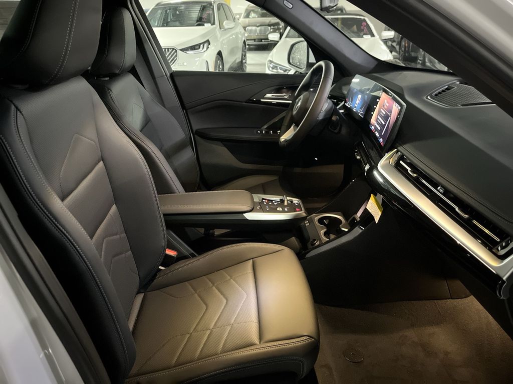 Thumbnail: 2026 BMW X1 - 25