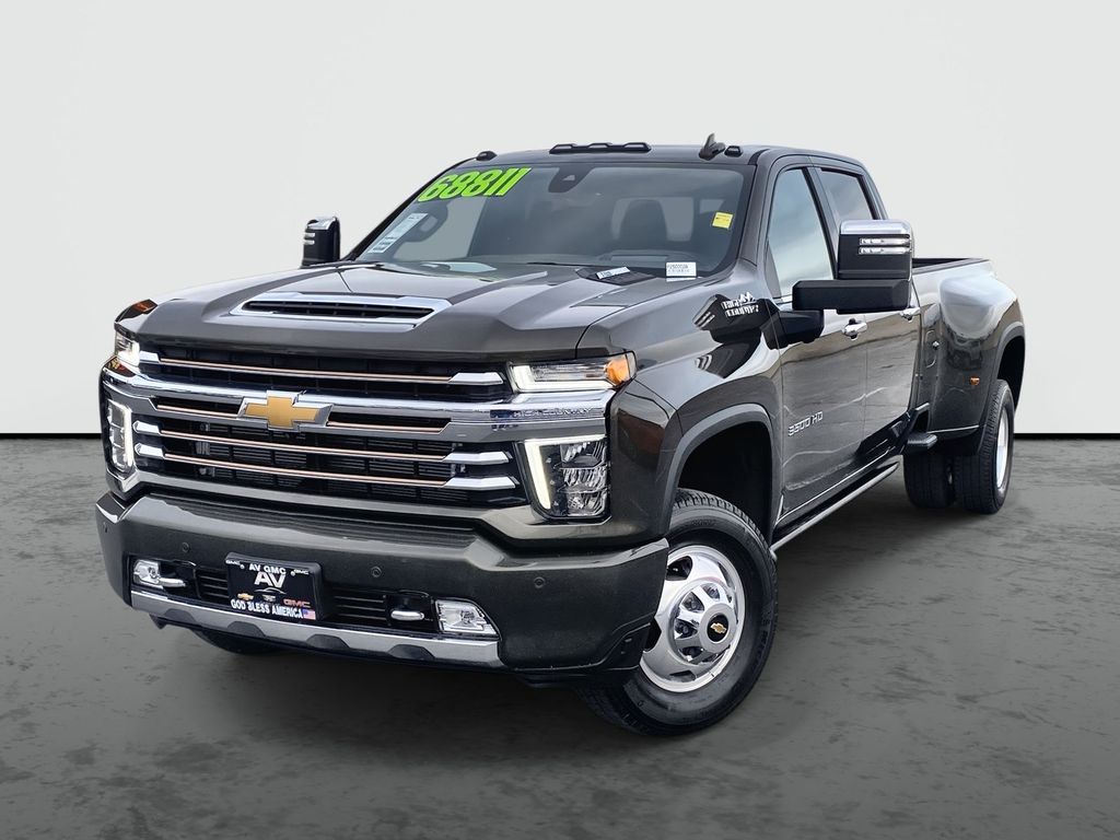 Greenstone Metallic 2023 Chevrolet Silverado 3500HD High Country Crew Cab 4WD Pickup Truck Four-Wheel Drive Automatic
