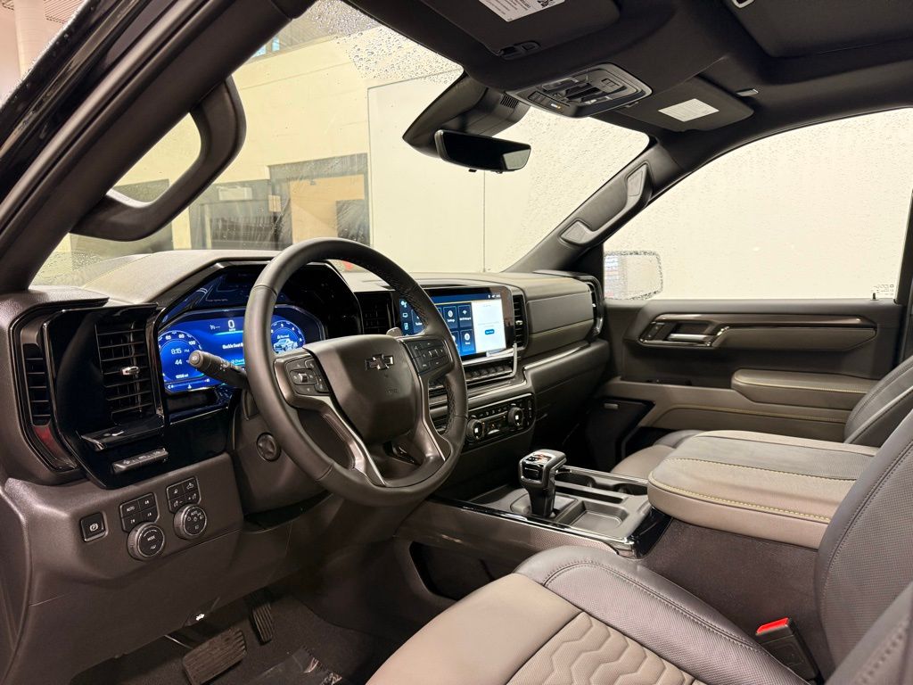 Thumbnail: 2025 Chevrolet Silverado 1500 - 11