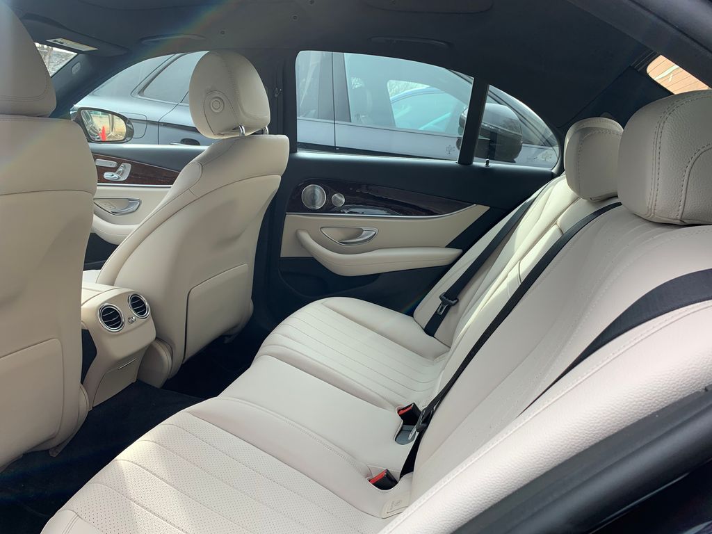 Thumbnail: 2019 Mercedes-Benz E-Class - 22