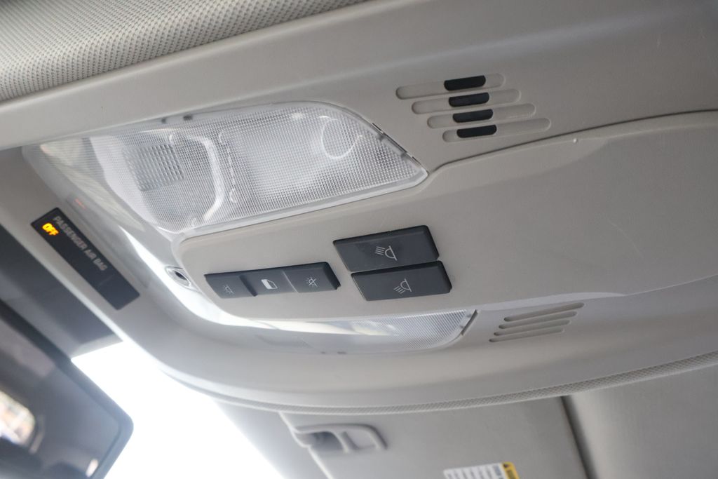Thumbnail: 2012 Chevrolet Equinox - 27