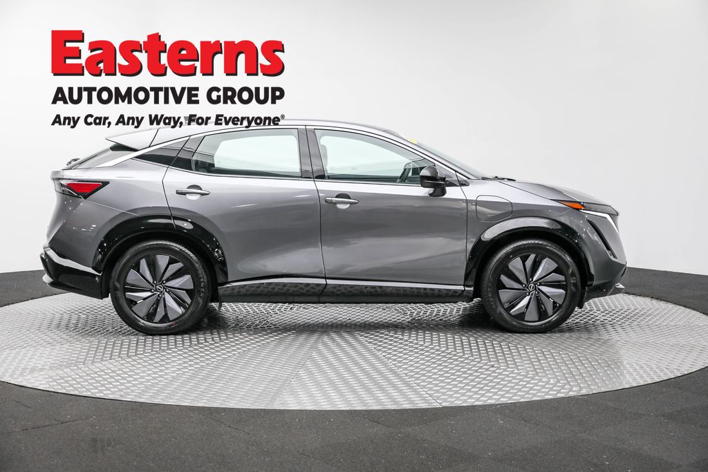 Used 2023 Gray Nissan ENGAGE image 4