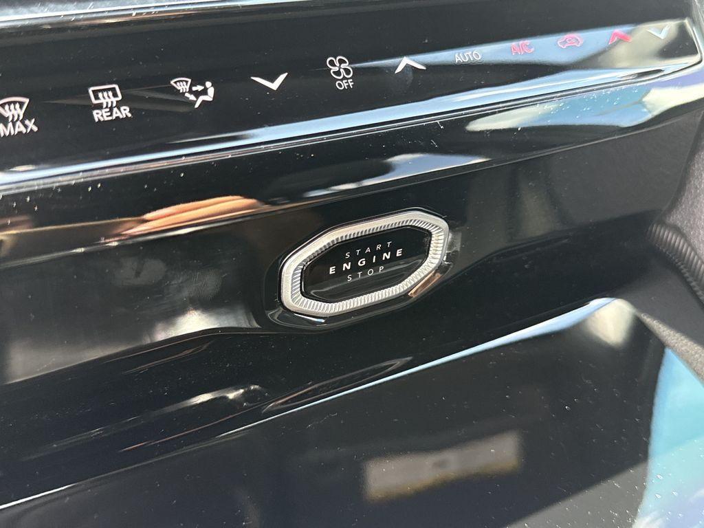2026 Jeep Grand Cherokee Altitude Black at Victoria Chrysler Dodge Jeep Ram