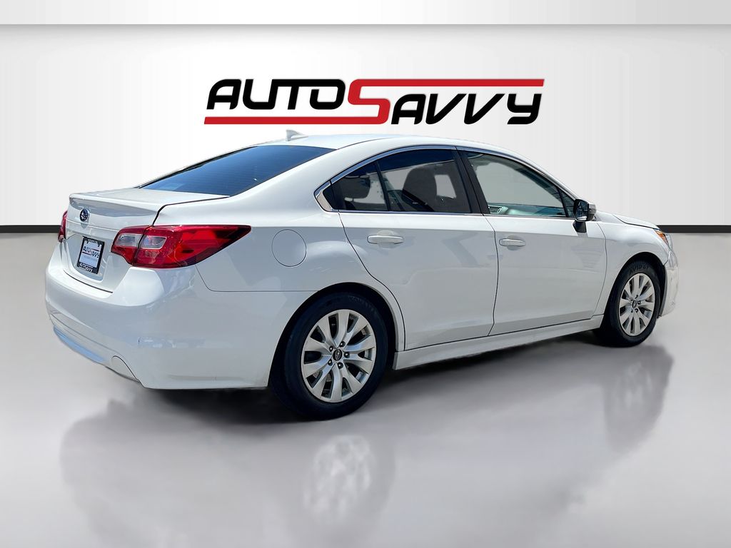 Used 2016 White Subaru 2.5i image 7