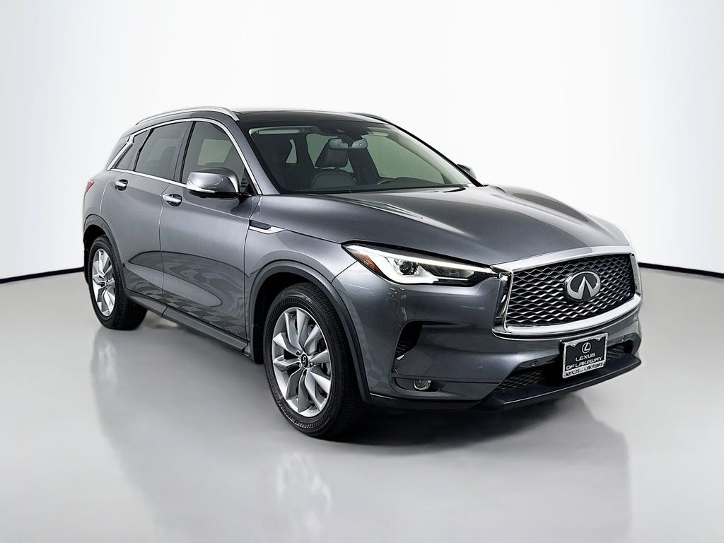 Thumbnail: 2021 INFINITI QX50 - 3