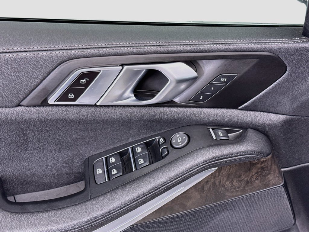 Thumbnail: 2022 BMW X5 - 22