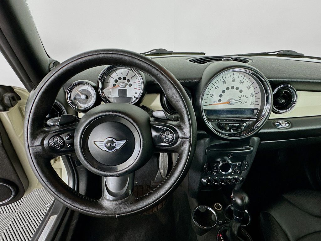 2012 MINI Cooper Base 11