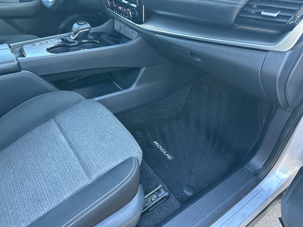 Used Car 2023 Nissan Rogue  Sv For Sale Under $25,000 In Austin, Texas