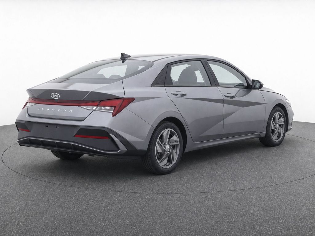 Thumbnail: 2025 Hyundai Elantra - 28