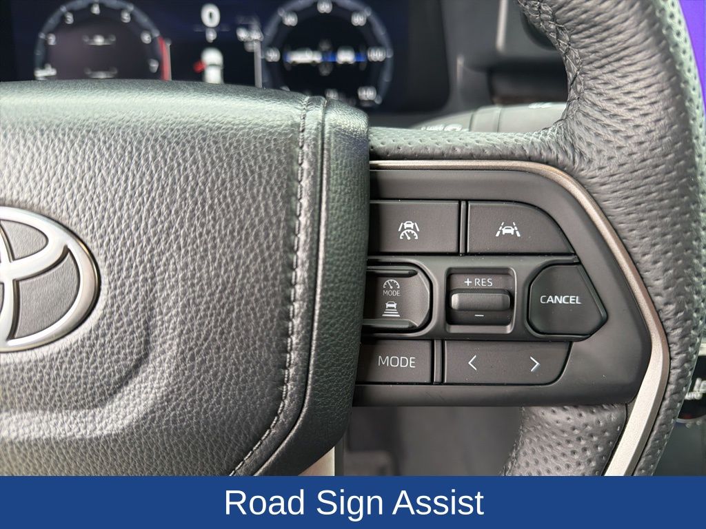 2024 Toyota Tacoma Hybrid Limited 4WD