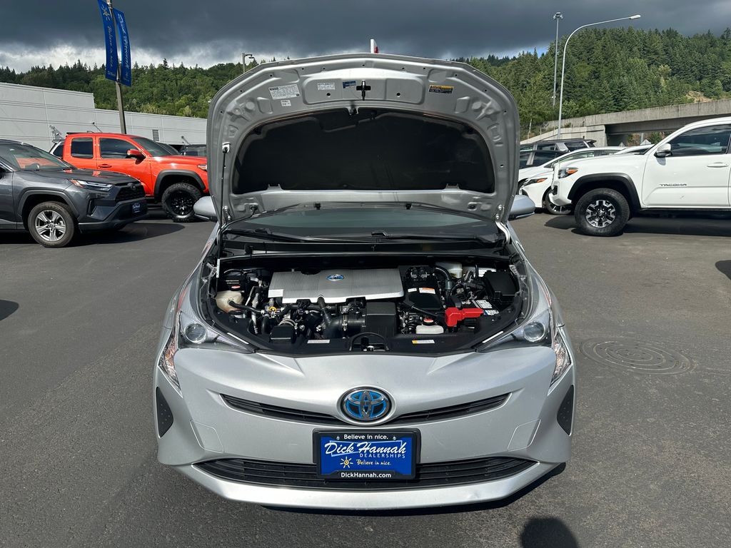 2016 Toyota Prius Three