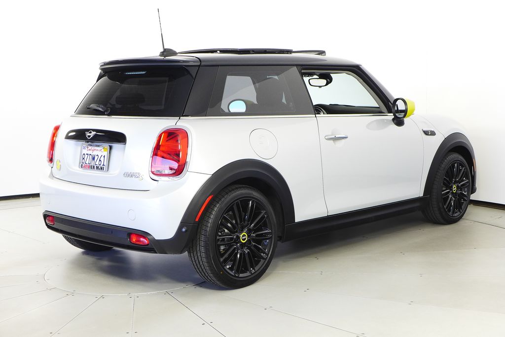Thumbnail: 2022 MINI Cooper - 7