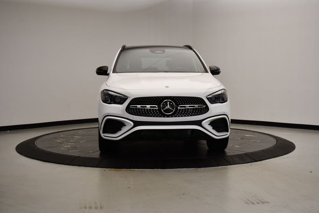 2025 Mercedes-Benz GLA 250 4MATIC 8