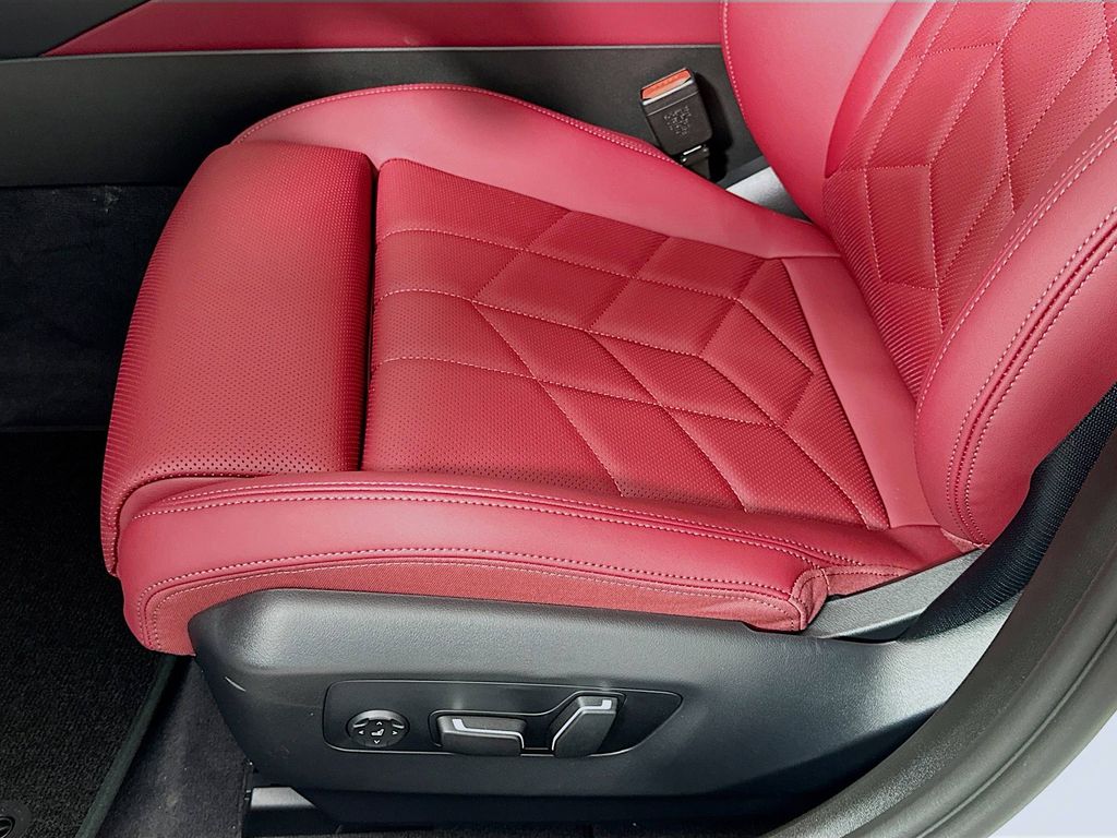 Thumbnail: 2026 BMW i5 - 21