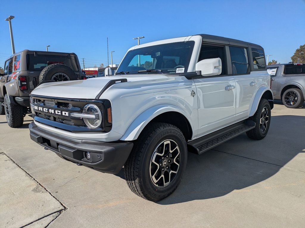 2025 Ford Bronco Outer Banks