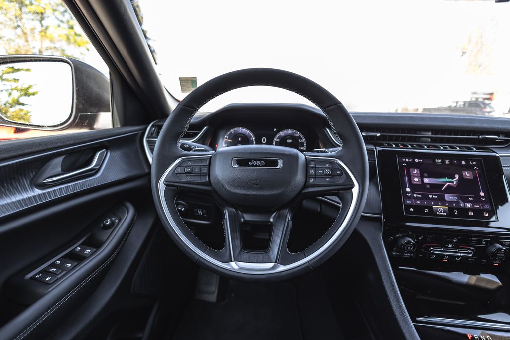 2026 Jeep Grand Cherokee Laredo X thumbnail 22
