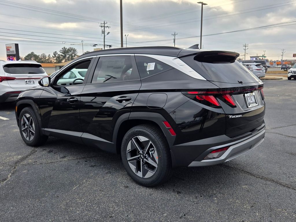 New 2026 Black Hyundai SEL image 8