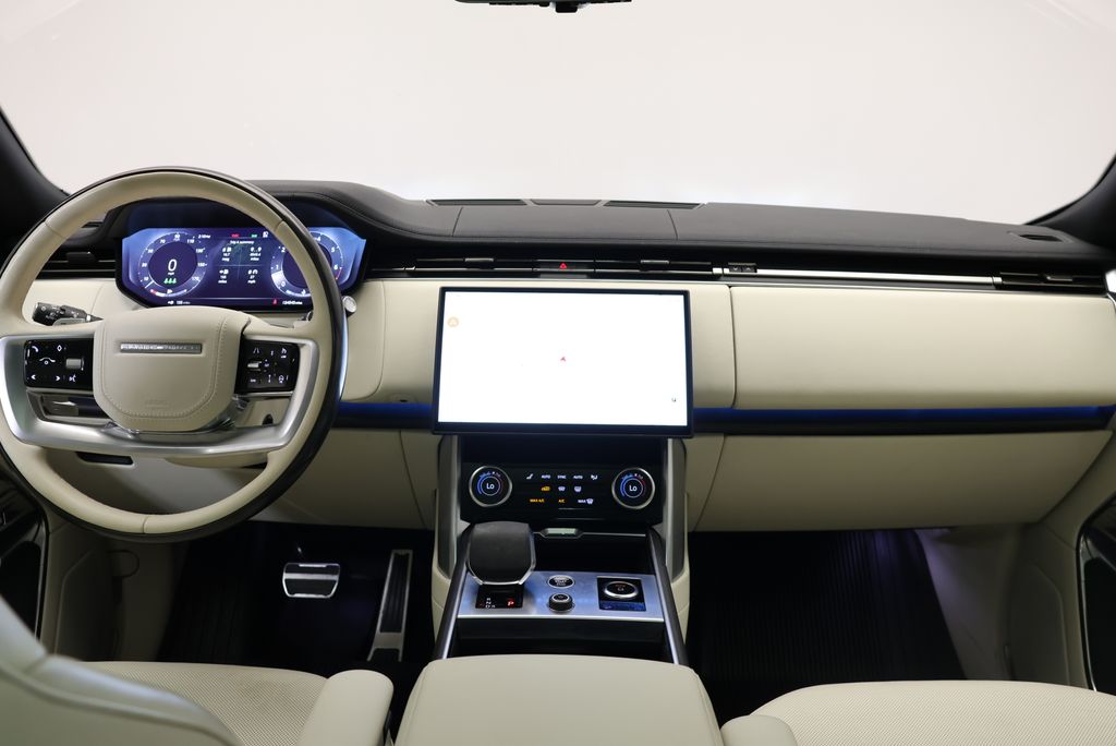 Thumbnail: 2023 Land Rover Range Rover - 15