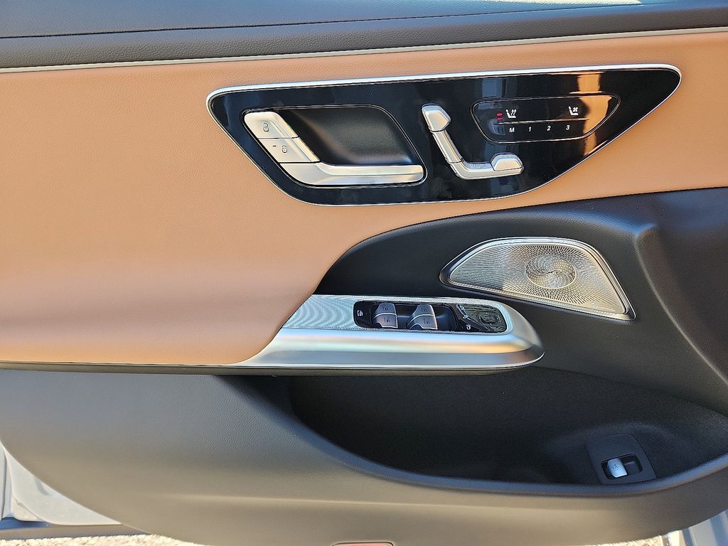 Thumbnail: 2026 Mercedes-Benz E-Class - 8