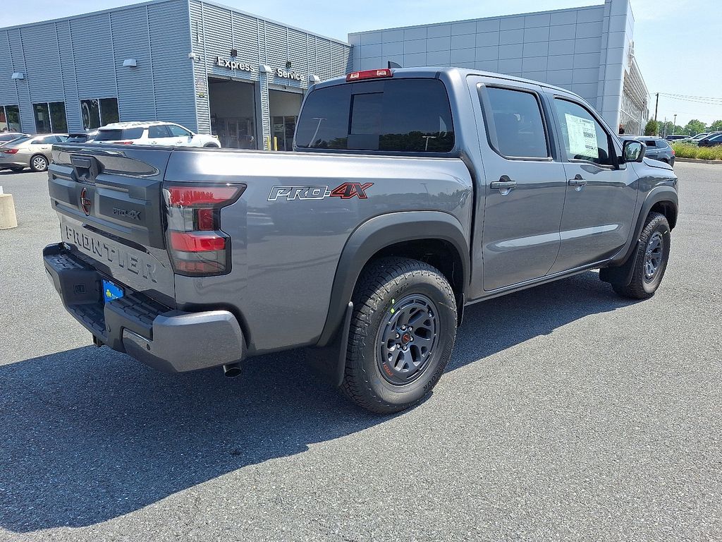 2026 Nissan Frontier — photo 4