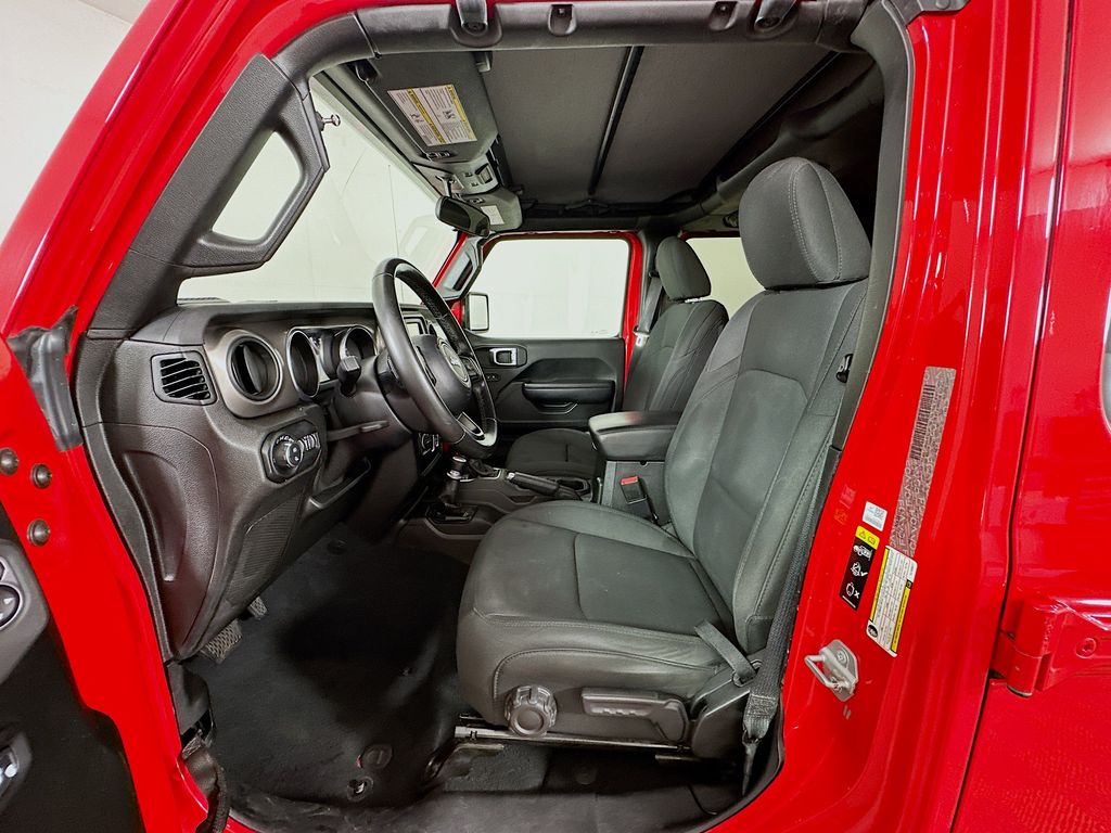 Thumbnail: 2020 Jeep Gladiator - 20