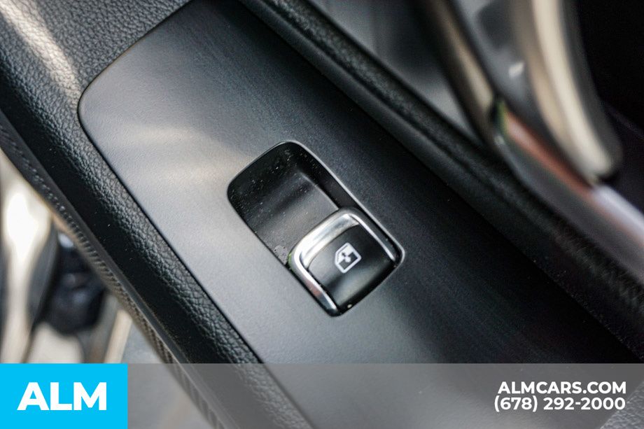 Used 2025 Black Kia S image 58