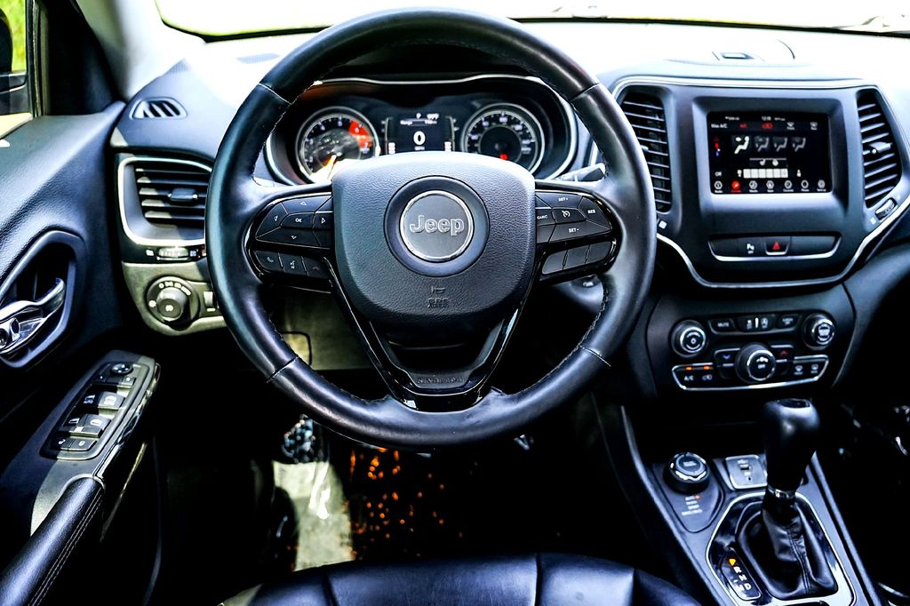 Used Car 2019 Jeep Cherokee  Altitude For Sale Under $20,000 In Taylor, Texas