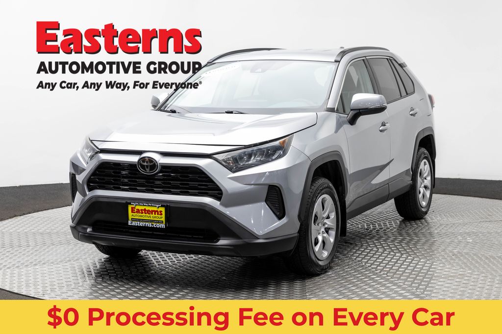 2019 Toyota RAV4 LE AWD's photo