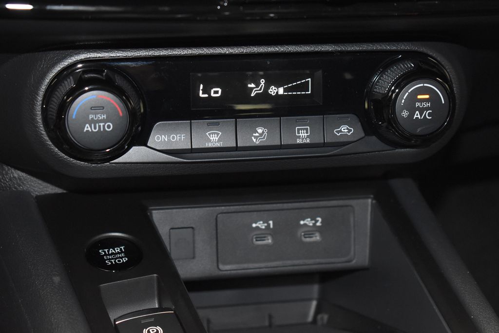 Thumbnail: 2026 Nissan Kicks - 18