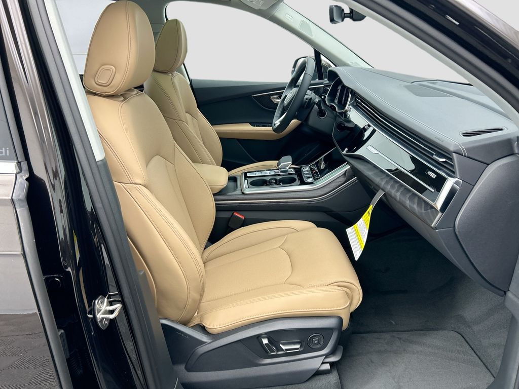 Thumbnail: 2026 Audi Q7 - 20